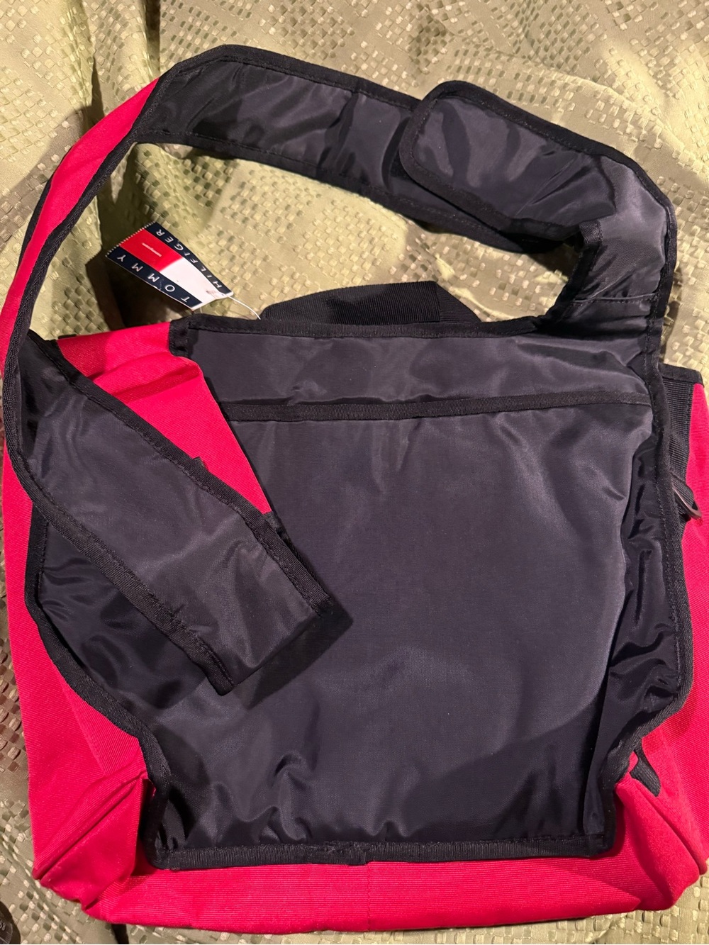 Tommy Hilfiger Red Messenger Bag with Black Trim - Picture 7 of 13